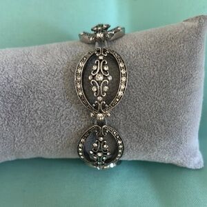 Elegant Silver Women's Bracelet